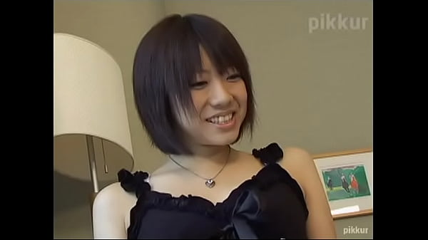 Amateur Japanese girl show you her mastervating...