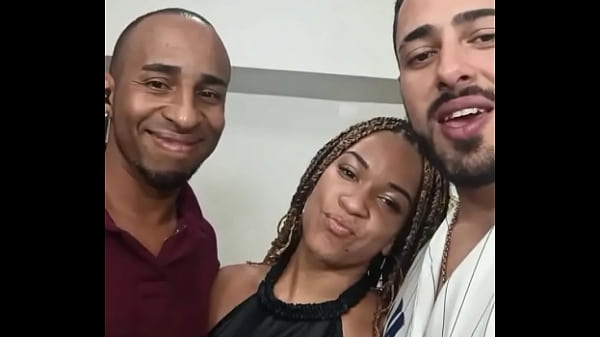 Mais uns vídeosinhosdo jeito que VC gosta com Lua Baiana Léo Skull Negro Top