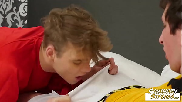 Download Video - SOUTHERNSTROKES Twinks Jack Finix and Lucian Fair Raw Breed