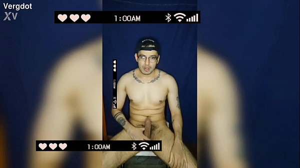 Rico jovencito tatuado y vergón se saca la lech...