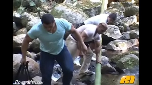 Download Video - Paulo Maneros - Tropical Muscle Dude