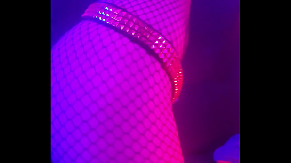 HARLEY QUINN STRIPS DOWN TO NOTHIN FOR YA ;P