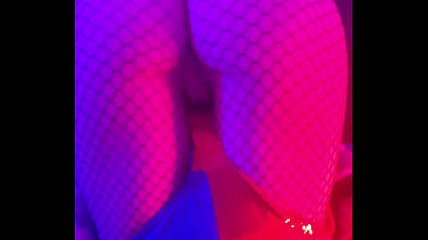 HARLEY QUINN STRIPS DOWN TO NOTHIN FOR YA ;P
