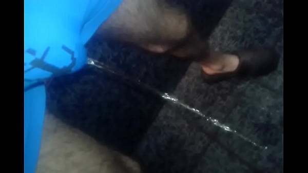 thumb pissing