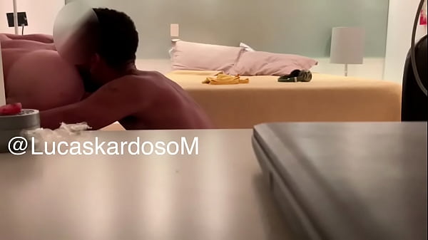 Download Video - Levando pica de neg&atilde;o