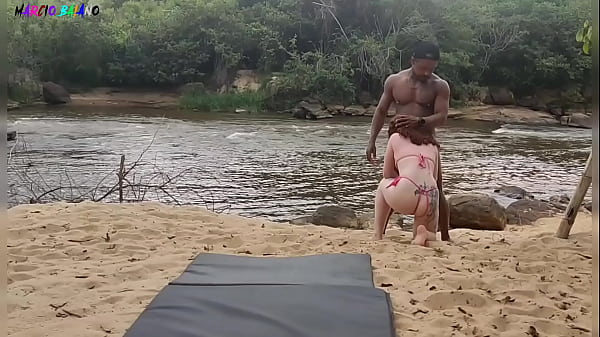 I TOOK MY GIRLFRIEND TO THE STREAM TO TAKE A BATH AND BREAK THE GOURD WITH MY HAND BECAUSE IT WAS VERY HARD