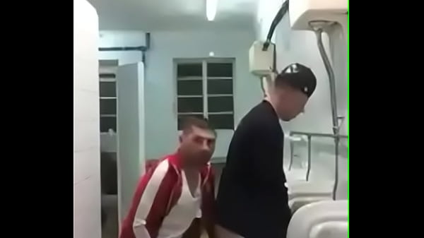 Download Video - Sexo gay en el ba&ntilde;o