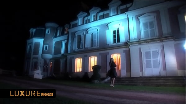 Deep sodomy with Virginie Caprice