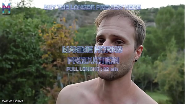 GAY OUTDOOR SHOW GIANT TOYS FISTING & COCK SUCK...