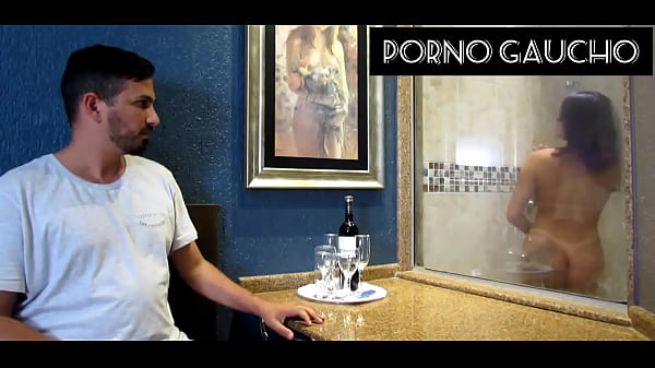 Download Video - Essa safada ama se exibir na sauna - Jhennicris Dj - O Sulista