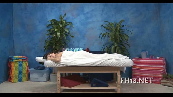 Pretty gal sucks fat cock