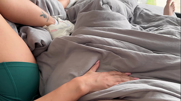 Sharing a Bed with My Hot Step Sister - Family Therapy