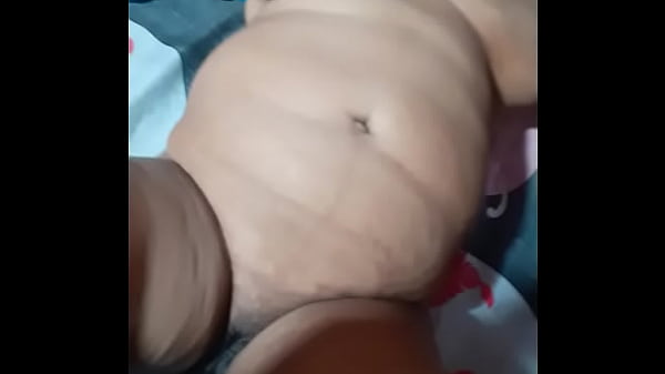 Beau-Frère Est Venu Baiser Sa Belle-Soeur Après Avoir Mis Sa Femme À L'abri