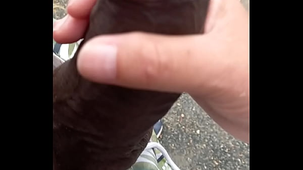 Download Video - Casada gostosa foi pega no flagra chupando a rola do Kingblack em p&uacute;blico no mirante da praia em Santa Catarina