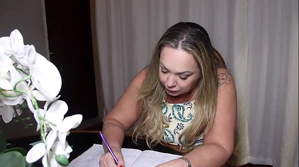 Download Video - Fazendo entrevista com o filho do patr&atilde;o