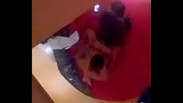 Toma pica no cu cadela senta e rebola no meu pau