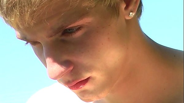 Download Video - Slovak amateur Peter Nagy and Robo Novak from Hammerboys TV