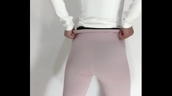 Siganjue-Young woman masturbates crazily in sexy pajamas with open crotch black stockings. It's really uncomfortable without a man.