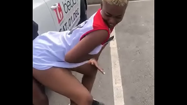 Rand Loin Dans Amy Gayle