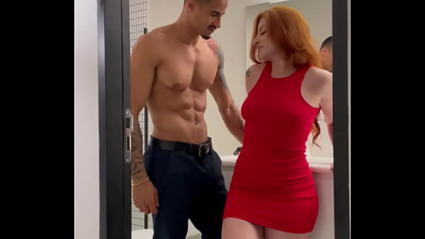 Leaving the redhead weak in the knees. - Part I