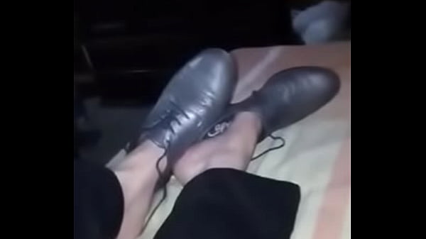 Quieres venirte en mis pies?