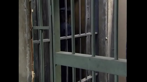 Download Video - Policewoman licking horny teen in jail