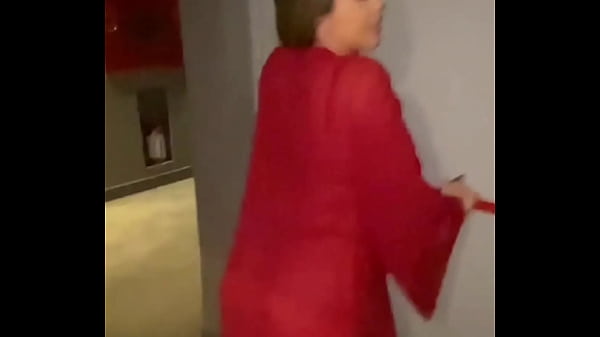 I found my neighbor on the elevator and took him to fuck me on the emergency stairs.... link on video