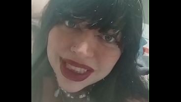 fetiche podolatria exibindo os p&eacute;zinhos lindos e as solinhas gostosas