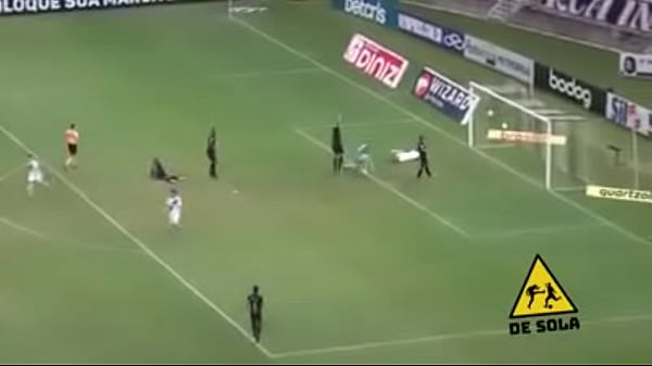 Assistance Pornographique D'andrey Pour La Pénétration Du Cano