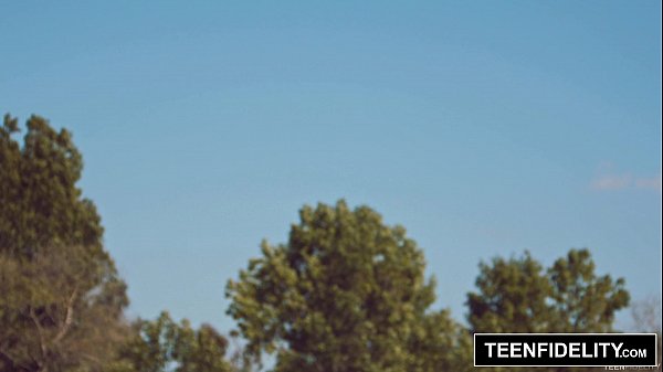 Download Video - TEENFIDELITY Kirsten Lee Creampied By Coach