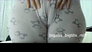 CAMEL TOE- PUSSY WİTH PAJAMAS- MASTURBATE WİTH PAJAMAS