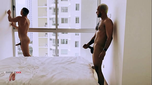 Frankboxxx - ft ruslan probando culo con mi gra...