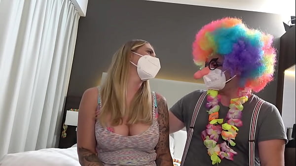 Fetish Footjob Bad Girl in Black Mask and Latex Panties Rule34 - Tided Man Blowjob Service and Stockade Femdom Sex