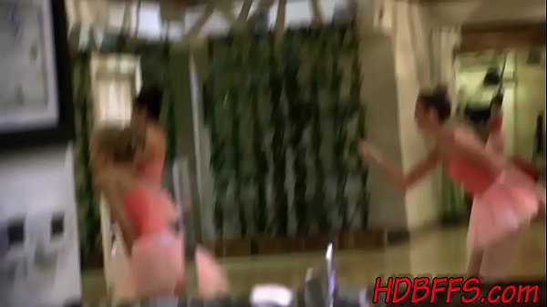 Teen ballerinas share pussy