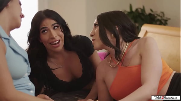 Gf is in the middle of two tgirls sucking and getting licked