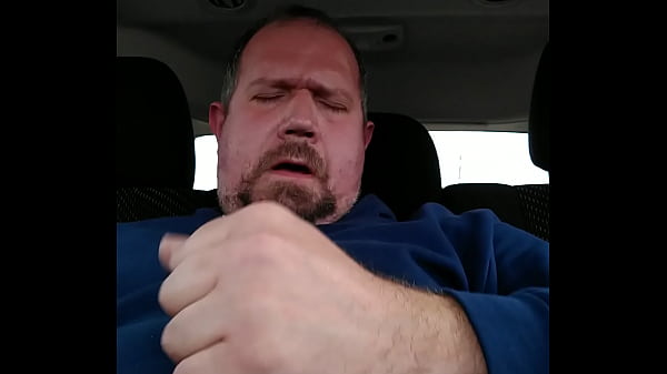 Download Video - GOT HORNY WATCHING PORN ON MY LUNCH BREAK