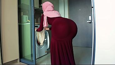 Download Video - Mutual masturbation with my Step Mom in hijab turned into accidental sex