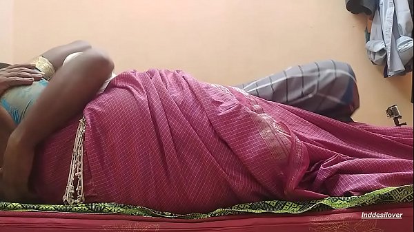 जवान लड़की की सील उसके दोस्त ने तोड़ी
