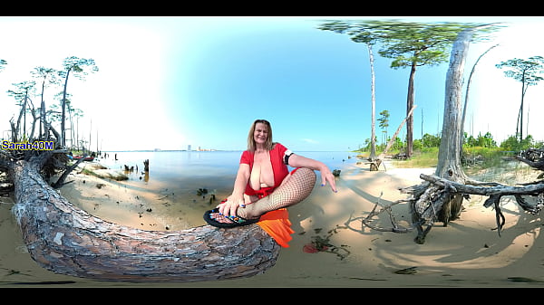 Download Video - Huge Tits On Pine Tree &lpar;360 VR&rpar; Free Promotional