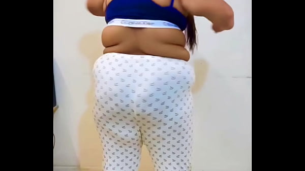 Arabian 18  Big Teen Hot girl Without Abaya Hijab Niqab Muslim Beautiful Sexy Girl Workout & Try To seduced Guys to gets fuck