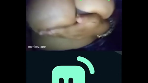 Big Booty Ebony Twins Twerk On Monkey App