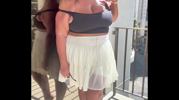 30 Seconds of Outdoor Bliss Leaves Her Hair Soaking Wet