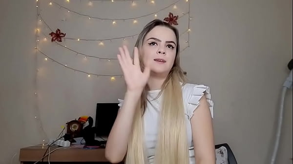 thumb hot blonde