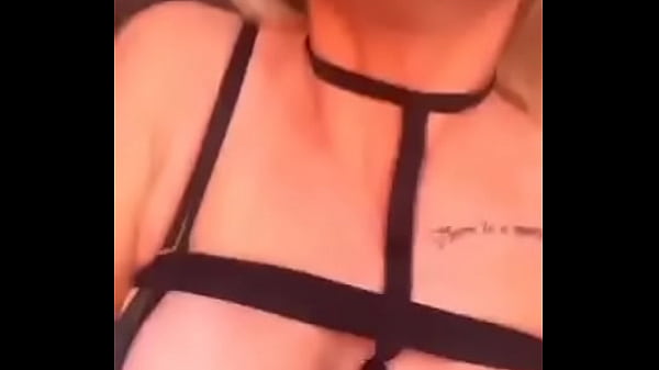 Cara de quem está sofrendo... Só que não!