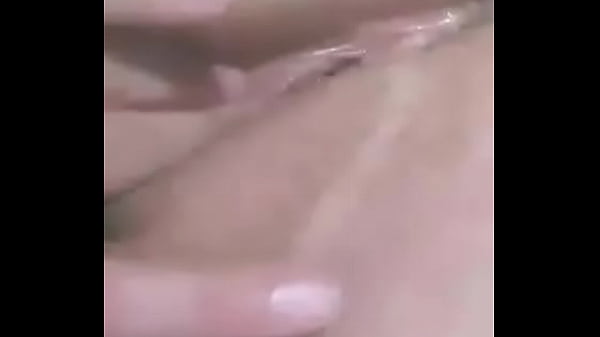 Samantha Wales Rubbing Her Fat Pussy And Clit