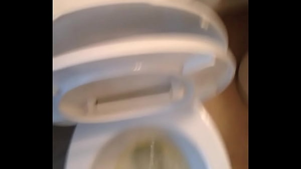 thumb taking a piss 2