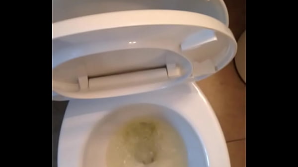 thumb taking a piss 2