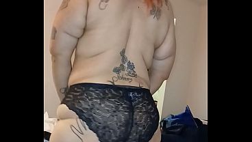 A LITTLE SEXY DANCE