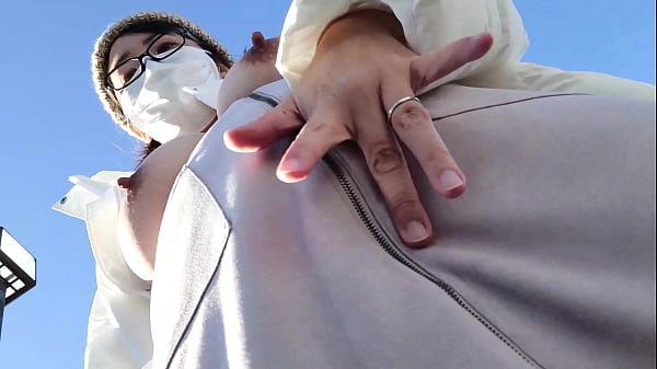 Download Video - A married woman gets excited by outdoor masturbation：The full video is&srarr;https&colon;&sol;&sol;www&period;xvideos&period;red&sol;channels&sol;aika-frau