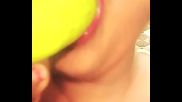Desixbhabhi - Mulher indiana fode boca